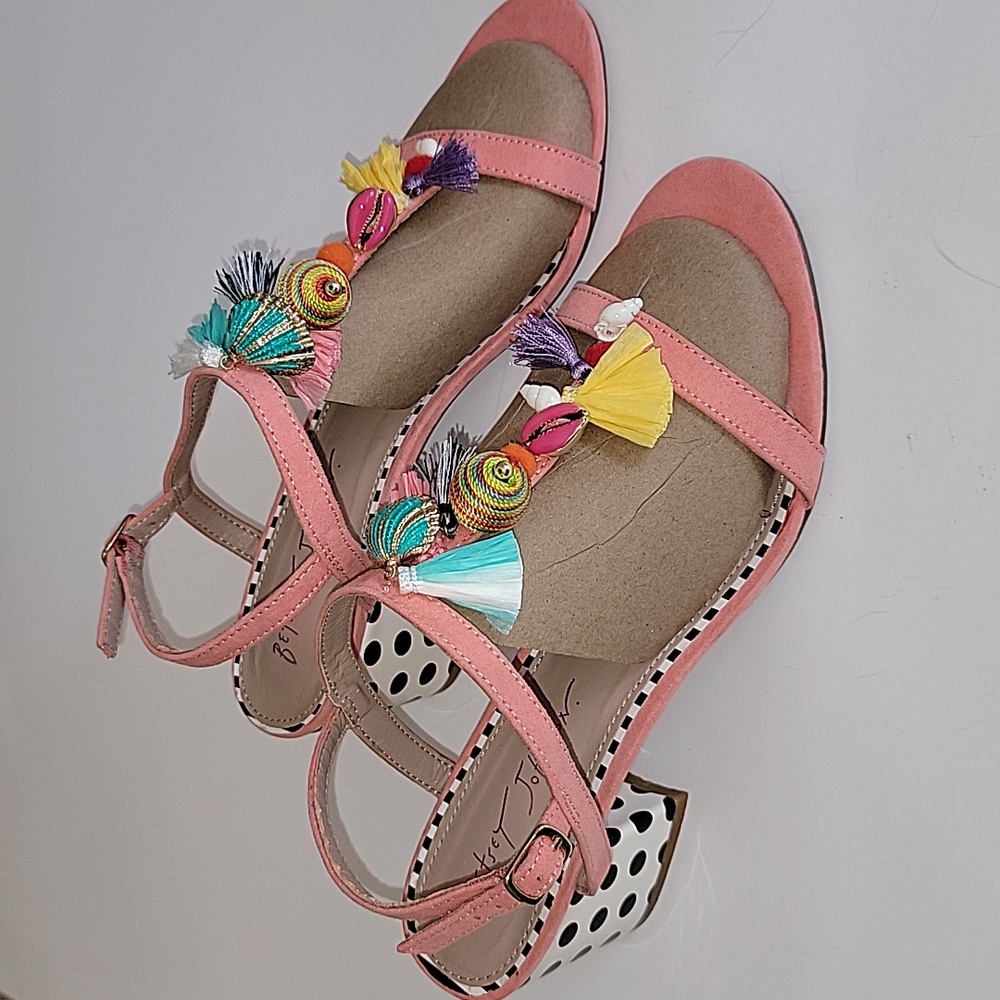 BETSEY JOHNSON DYNAH EMBELLISHED BLOCK HEEL SANDALS - Picture 9 of 12